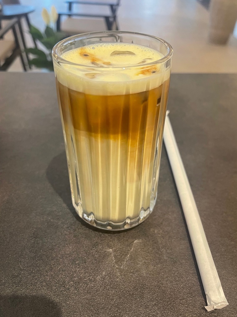ICED PISTACHIO LATTE 