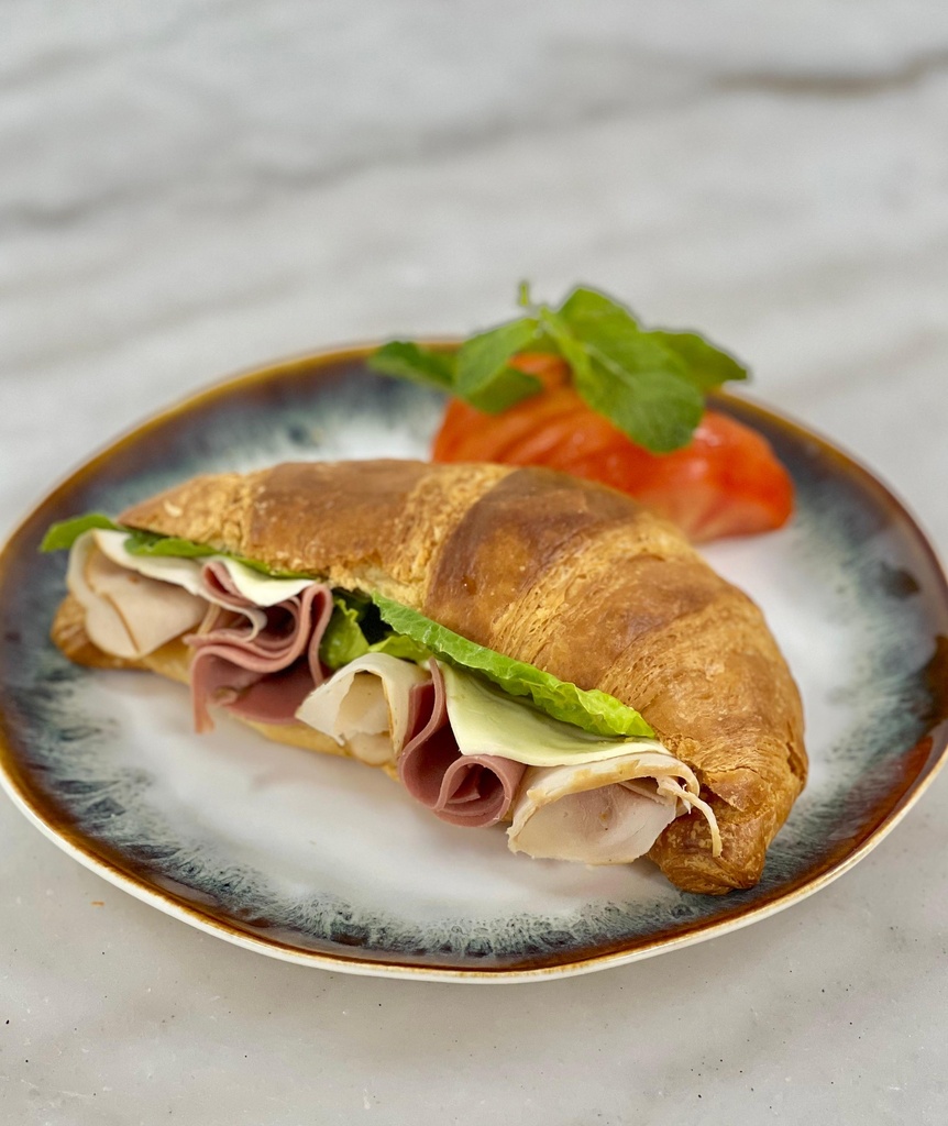 CROISSANT TURKEY SANDWICH 