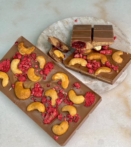 Raspberry Cashew Chocolate Bar